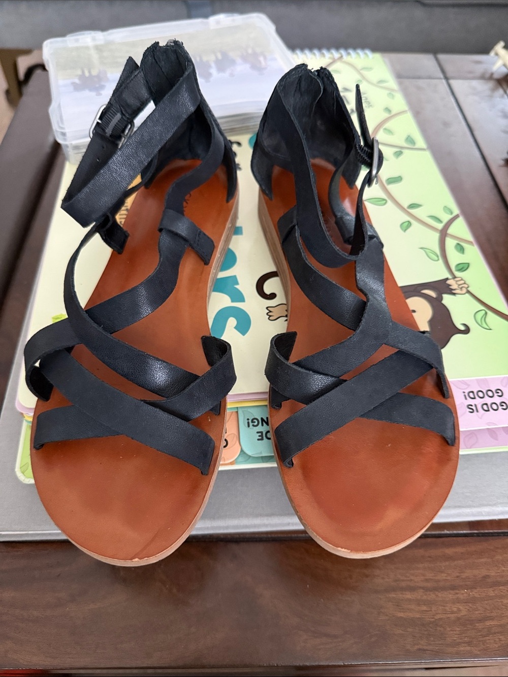 Lucky Brand Black Strappy Gladiator Sandals with Brown Footbed